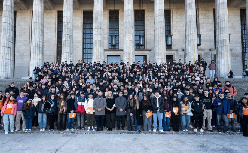 Becas +Futuro: Galicia y la UBA apoyan a 1.500 alumnos