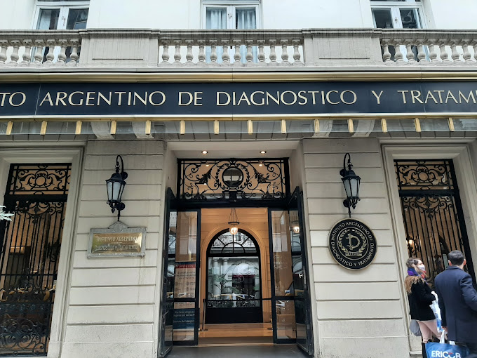 IADT - 100 años